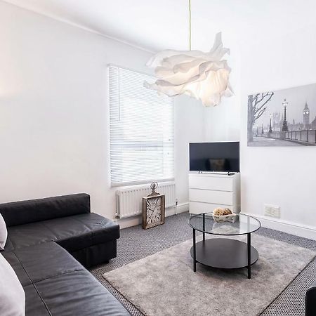 The Urban Apartment Doncaster Exterior photo